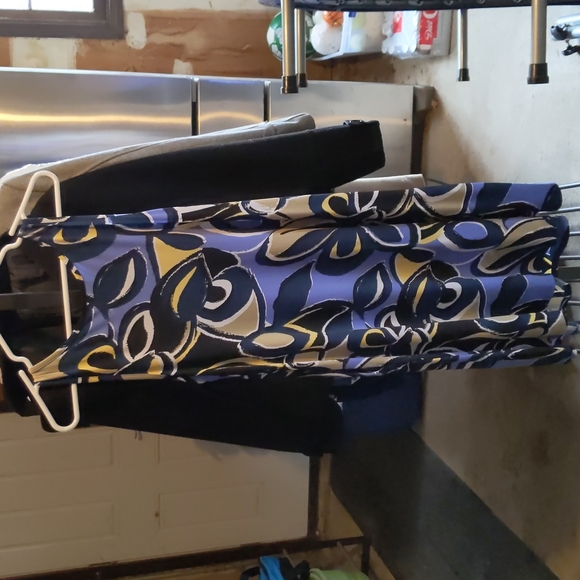 Shift dress with pockets - Picture 3 of 4